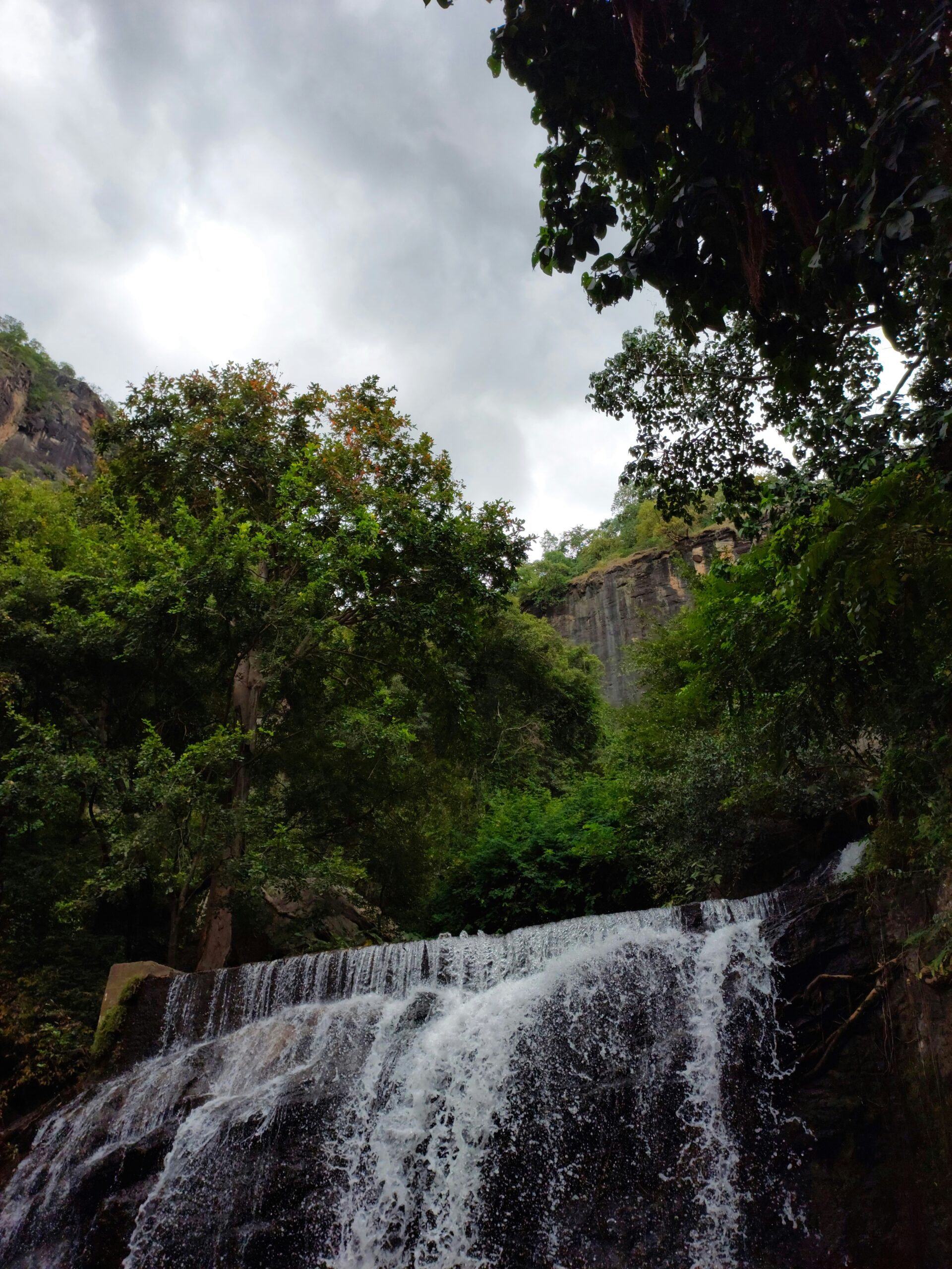 Munnar-waterfalls